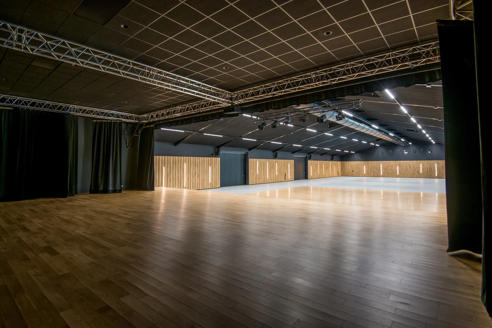 Complexe des salles associatives - Bozouls (12) - Commune de Bozouls - vue 17