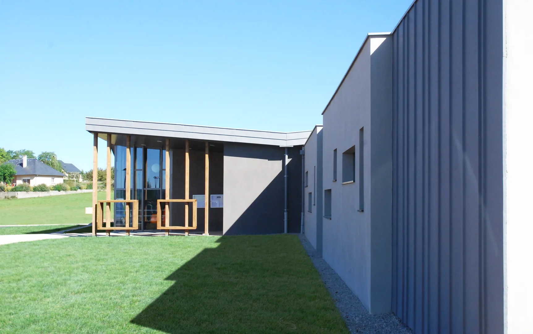 École primaire - Balsac (12) - Commune de Balsac - vue 3
