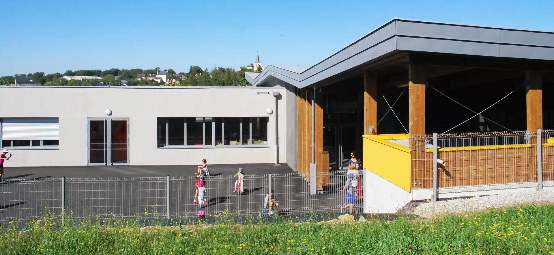 École primaire - Balsac (12) - Commune de Balsac - vue 5