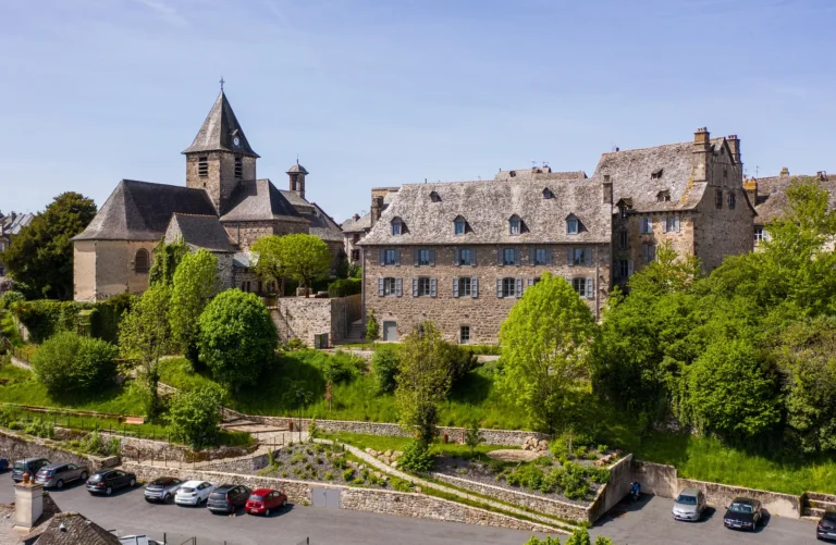 Reconversion de l&rsquo;Hôtel Mandilhac en Pôle Multi-services
