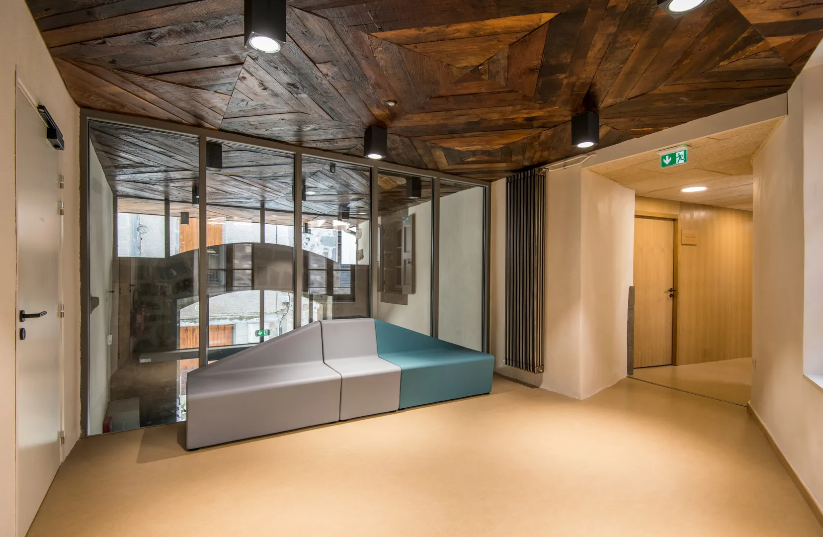 Reconversion de l&rsquo;Hôtel Mandilhac en Pôle Multi-services - Mur-de-Barrez (12) - Communauté des communes Aubrac, Carladez et Viadène - vue 21
