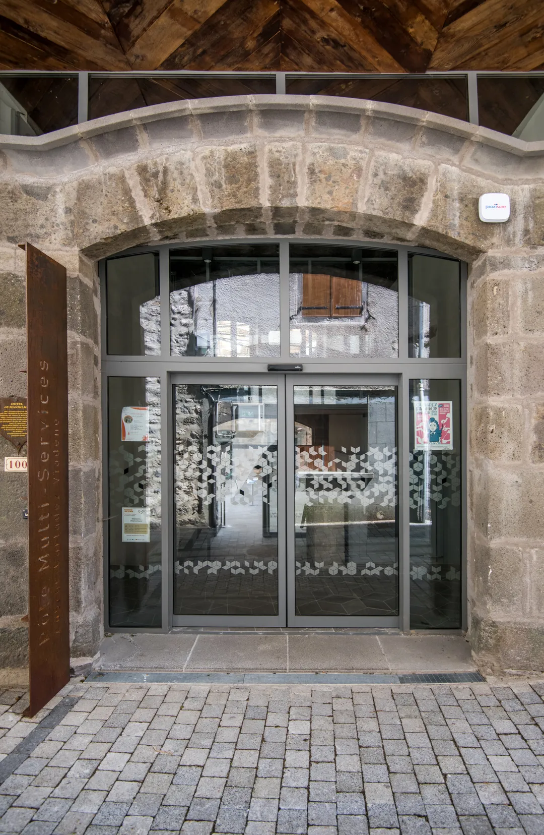 Reconversion de l&rsquo;Hôtel Mandilhac en Pôle Multi-services - Mur-de-Barrez (12) - Communauté des communes Aubrac, Carladez et Viadène - vue 26