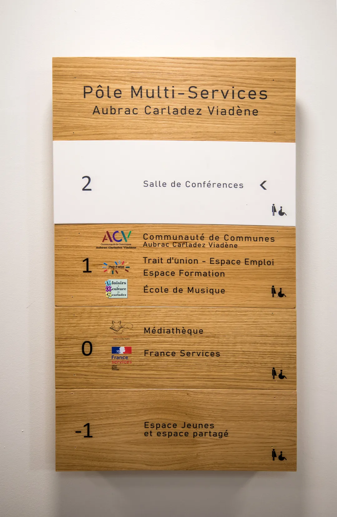 Reconversion de l&rsquo;Hôtel Mandilhac en Pôle Multi-services - Mur-de-Barrez (12) - Communauté des communes Aubrac, Carladez et Viadène - vue 29