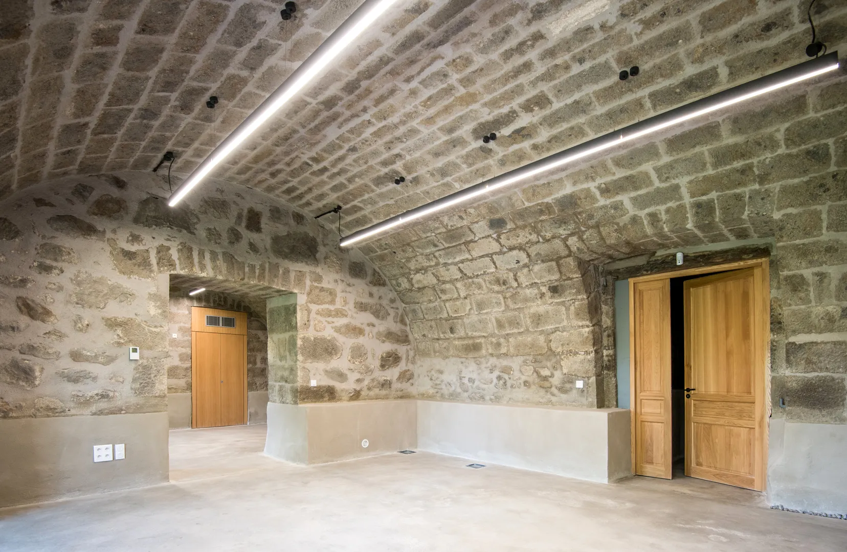 Reconversion de l&rsquo;Hôtel Mandilhac en Pôle Multi-services - Mur-de-Barrez (12) - Communauté des communes Aubrac, Carladez et Viadène - vue 32