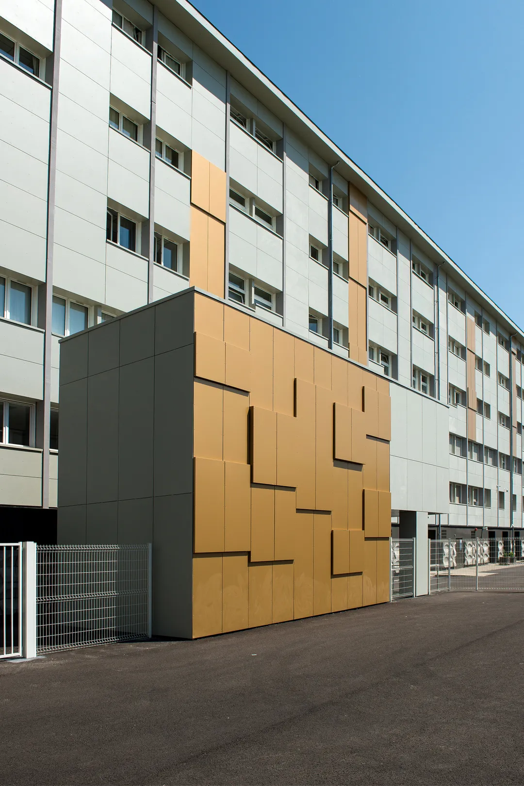 Lycée des Métiers du Bois et de l&rsquo;Habitat - Aubin (12) - Région Occitanie - vue 4