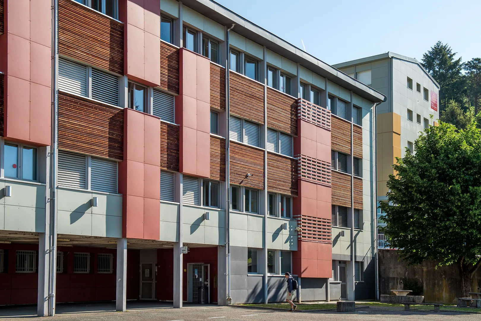Lycée des Métiers du Bois et de l&rsquo;Habitat - Aubin (12) - Région Occitanie - vue 6